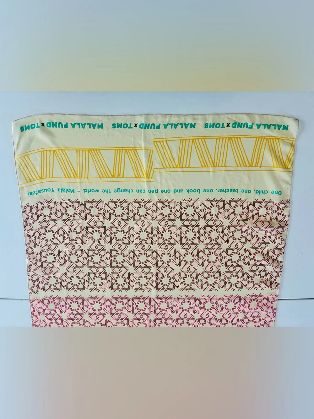 Toms Collab w/ Malala Yousafzai Islamic Art Print Scarf Hijab 💯Polyester EUC